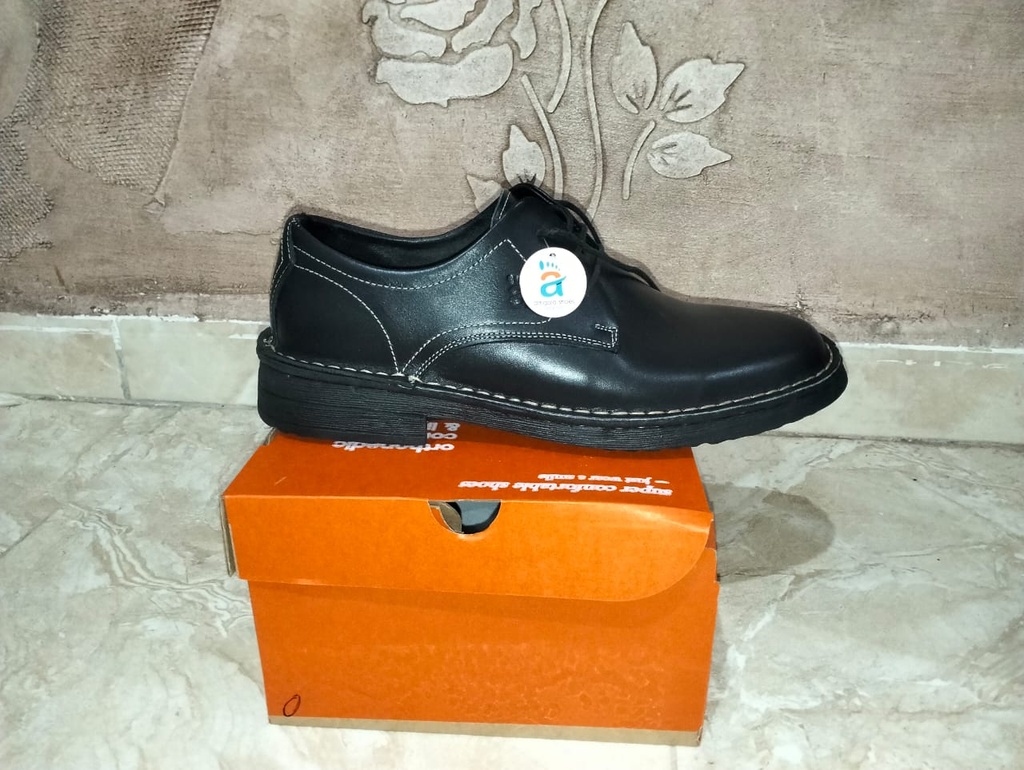 Chaussures orthopédiques, confortables et légères, de la marque AMGALA